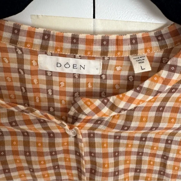 DOEN Scarlet Blouse Orange Meringue Plaid
Cotton Top Blouse - Picture 5 of 8